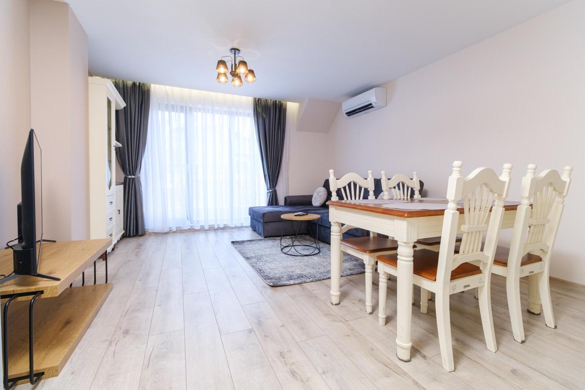 Ldv 13 Apartments Free Private Parking Plovdiv Exterior photo